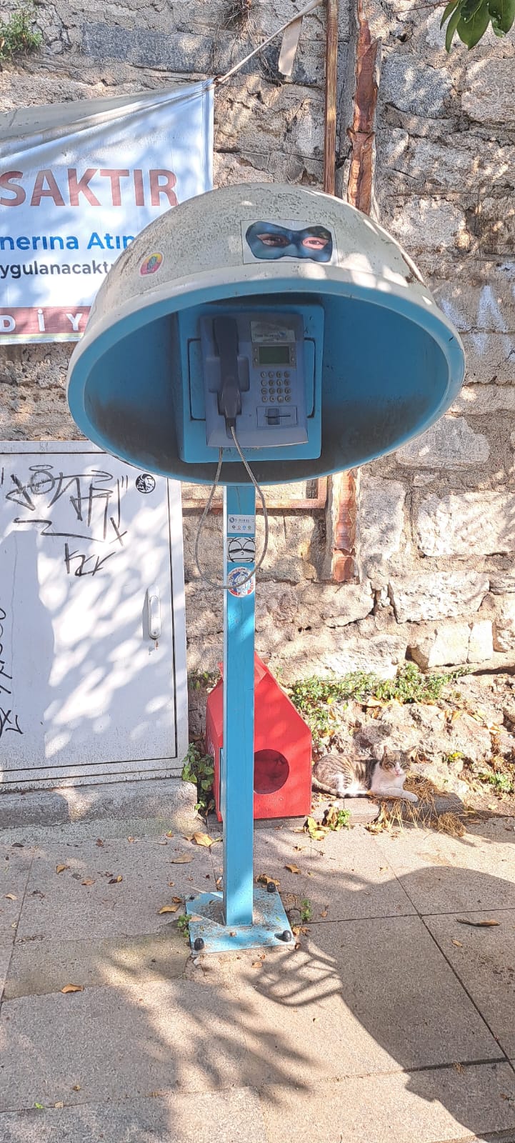 Abril 2024 - Telefónicos por el Mundo - Super cabina telefónica en Estambul